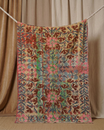 Pièce artisanale Suzani Liane