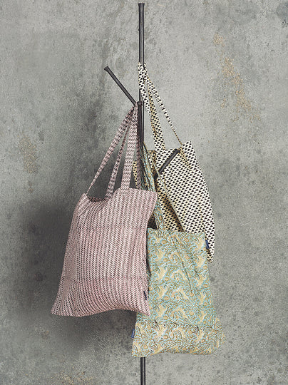 Tote bag en tissu à imprimés