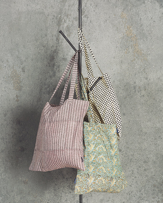 Tote bag en tissu à imprimés