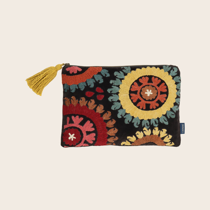 Ayan pouch
