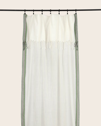 Sivi Curtain