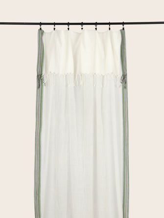 Sivi Curtain
