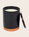 Bougie parfumée en cire végétale et minérale dans son pot en terracotta