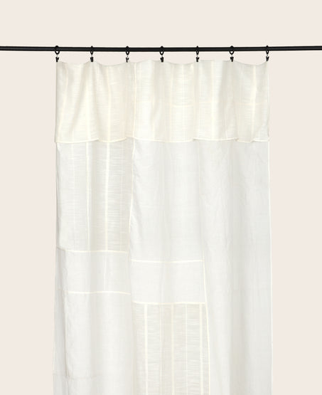 Noori Curtain