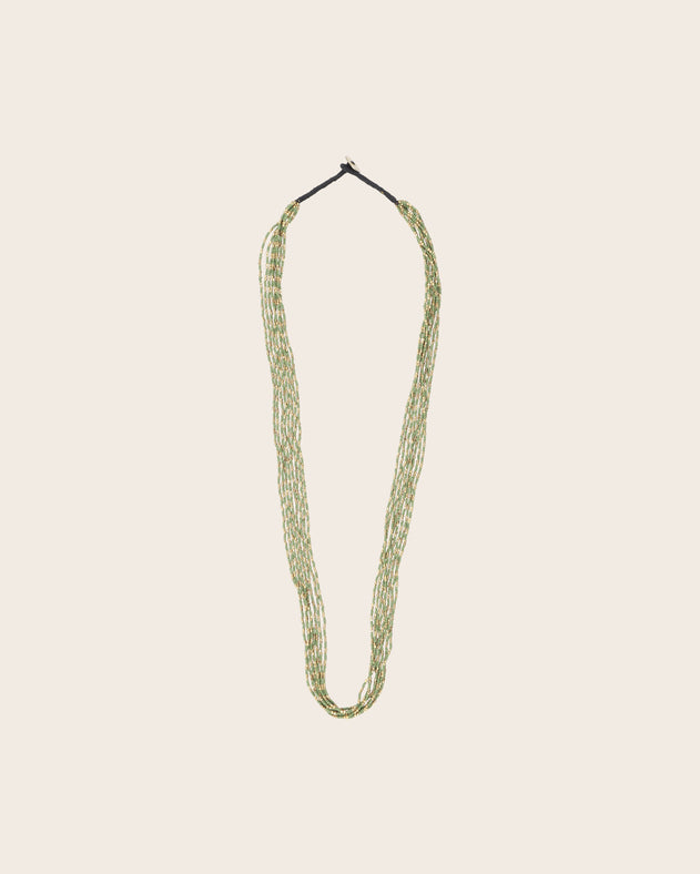 Gold pearl necklace