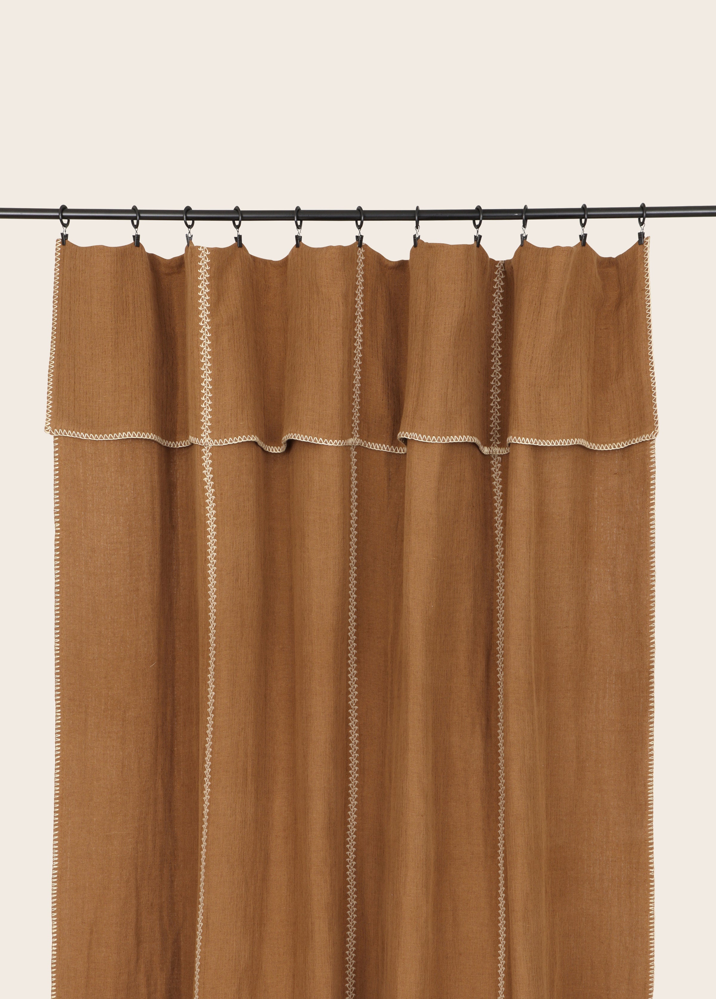 Zarif bedspread