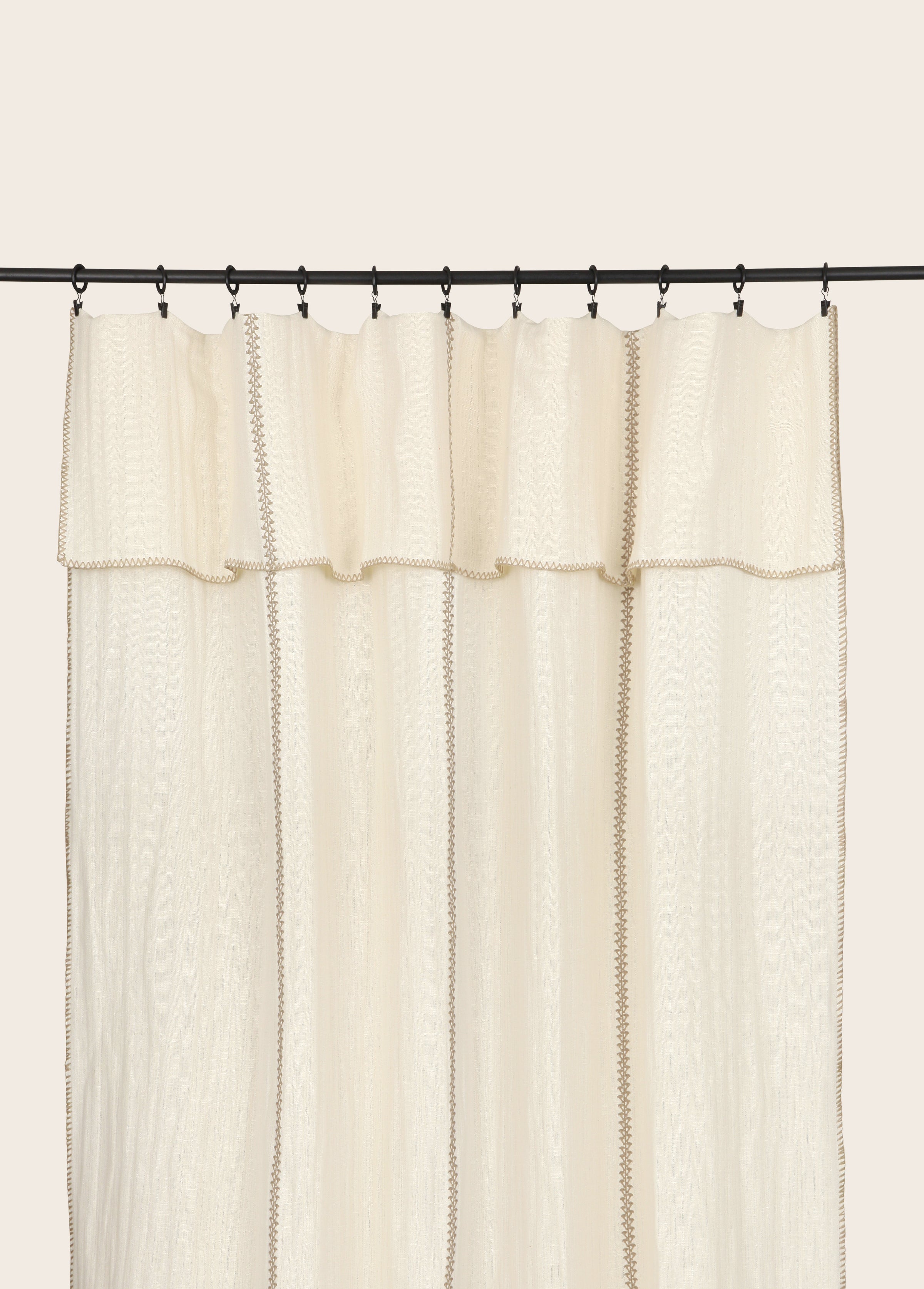 Zarif bedspread