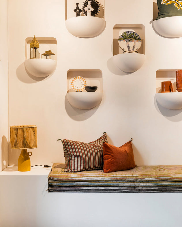 Luminaire : lampe à poser naturelle en bambou tressé