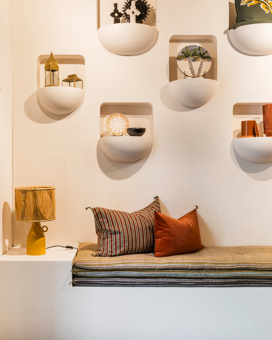 Luminaire : lampe à poser naturelle en bambou tressé