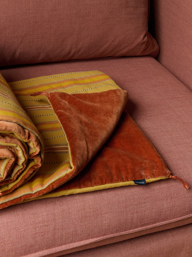 Sofa cover pour canapé en coton et velours lavé en couleur Sarrasin