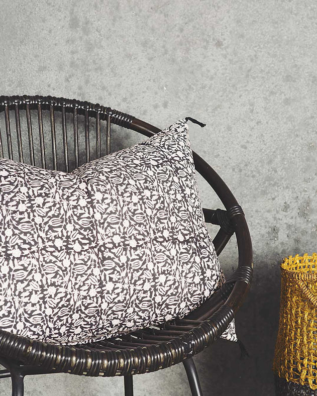 Housse de coussin Tulipan en coton imprimé au bloc 