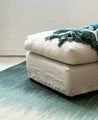 Tapis Adao en jute et lin tons bleu Lac 