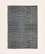 Grand Tapis Lira en coton couleur bleu Glacier