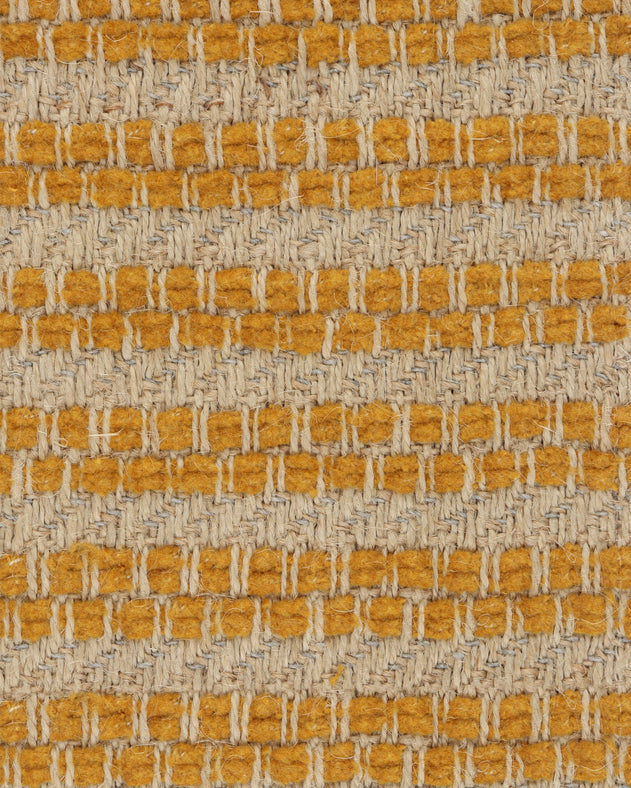 Détail du tissu Phylo en jute et coton avec sa double rayure en fil de coton couleur Curcuma