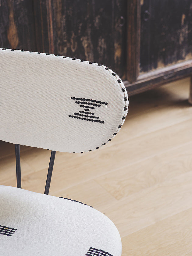 Chaise de table à manger avec une grande assise, tissu personnalisable