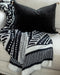 Housse de coussin Velours lavé coloris carbone