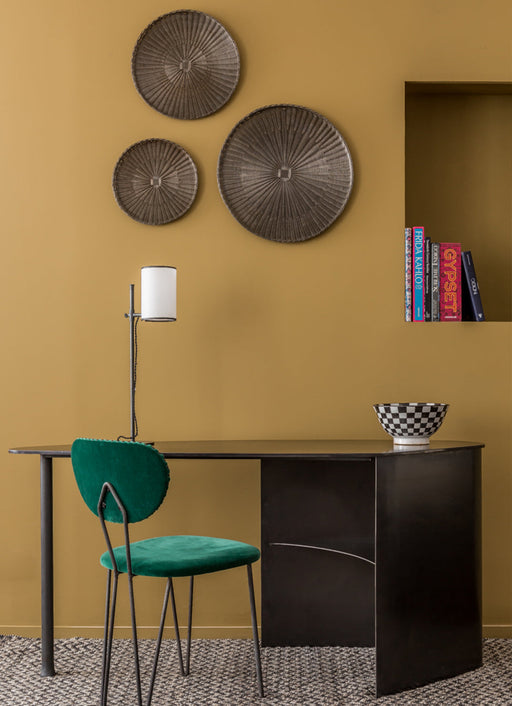 Bureau d'appartement noir en acier brut fabriqué en France
