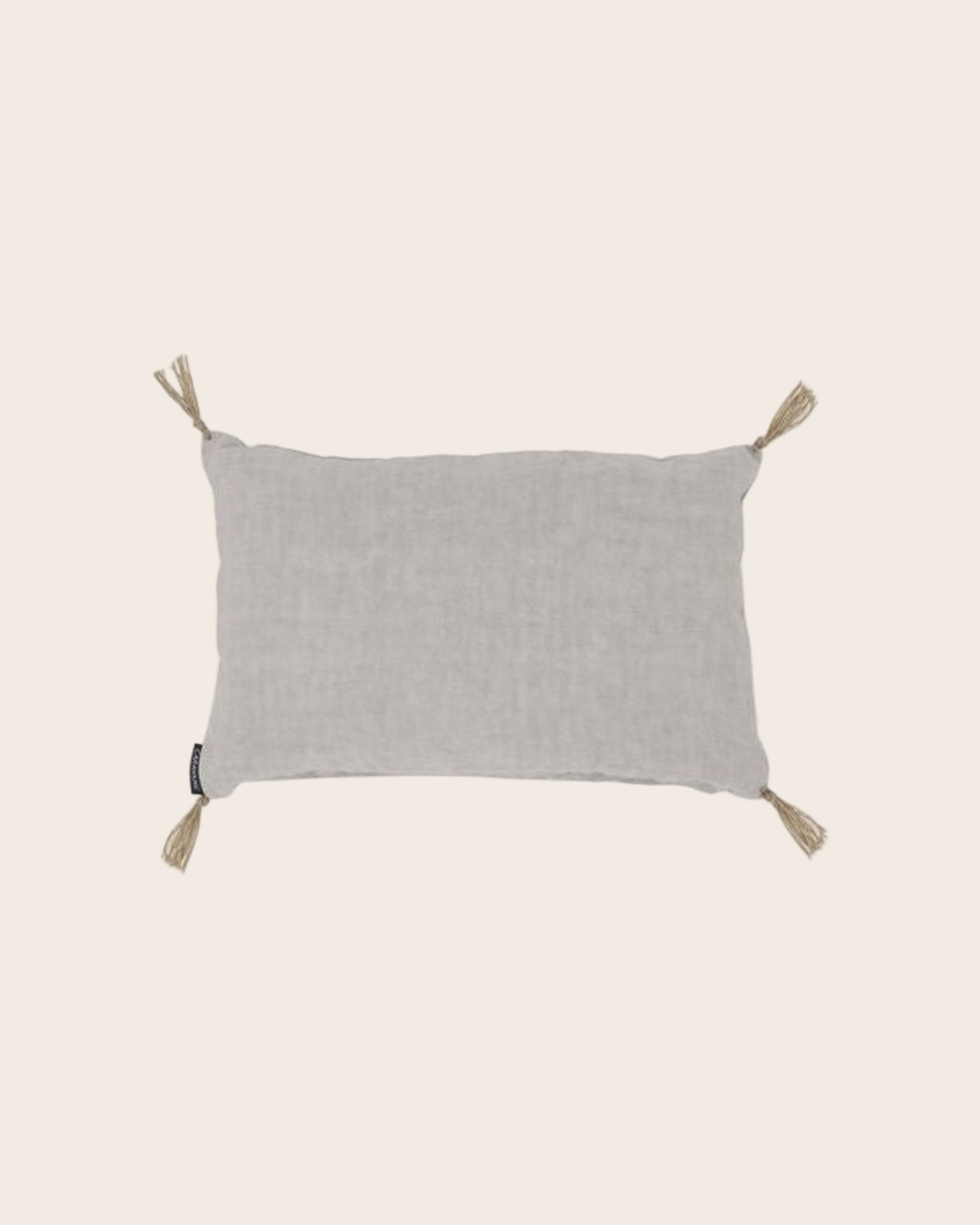 Cushion filled with spelt