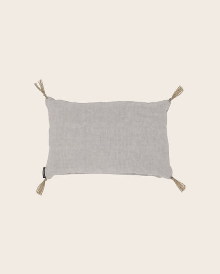 Cushion filled with spelt