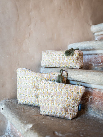 Badoo quilted pouch