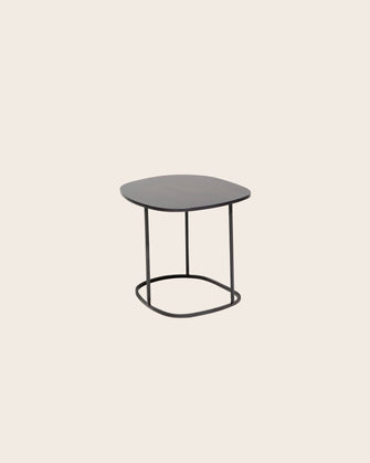 Table Basse Ame noire en acier brut