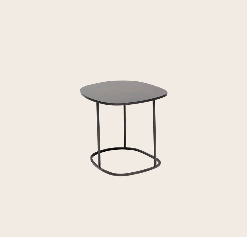 Table Basse Ame noire en acier brut