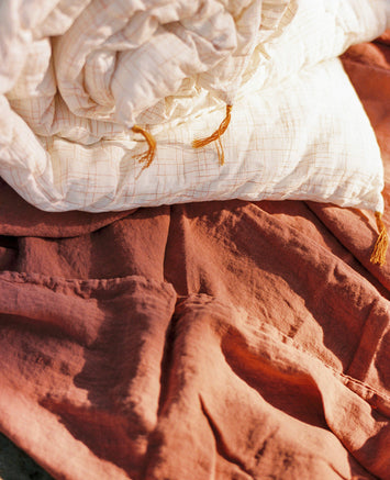 Matelas pour bout de lit à carreaux orange