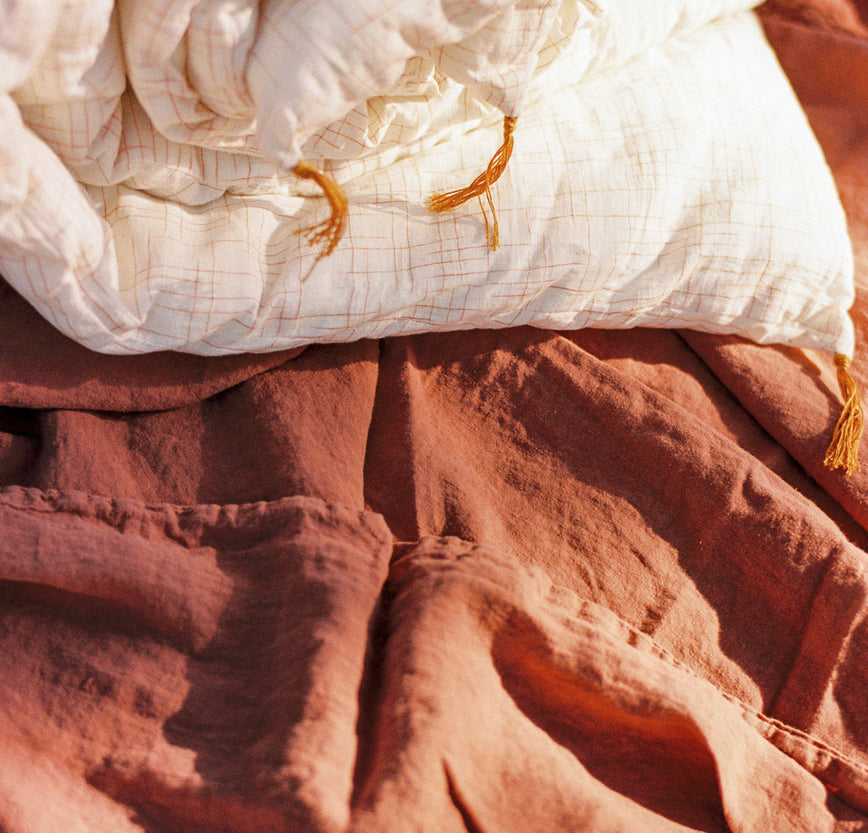 Matelas pour bout de lit à carreaux orange