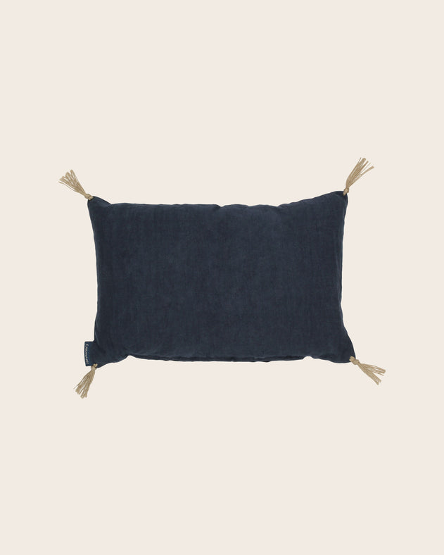 Coussins en lin lavé remplis de balles d'épeautre avec pompons