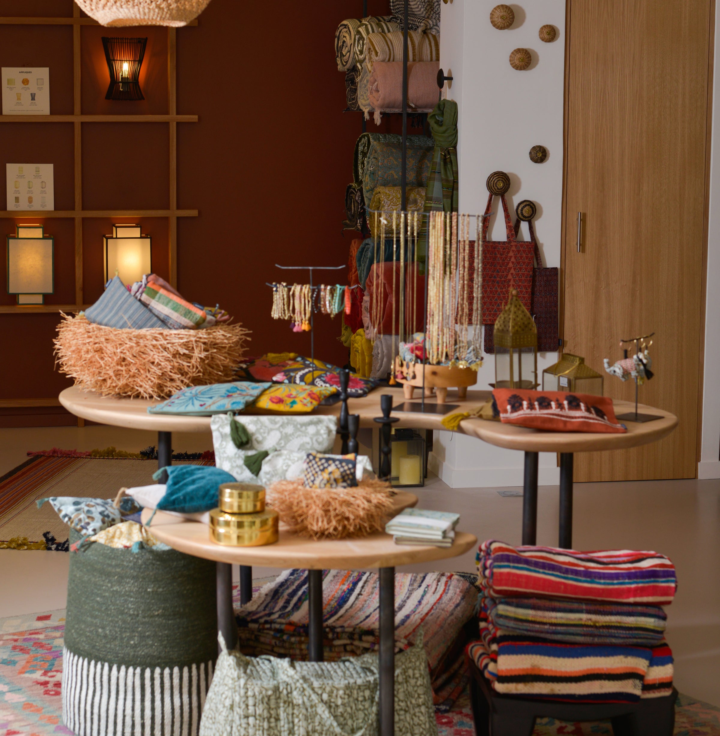 Grand tapis en laine coloré Saara 