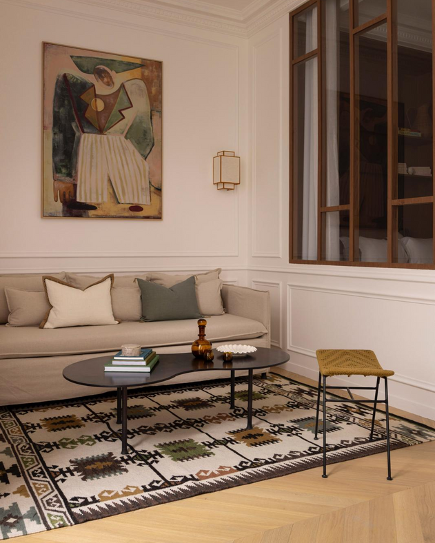 Niski coffee table