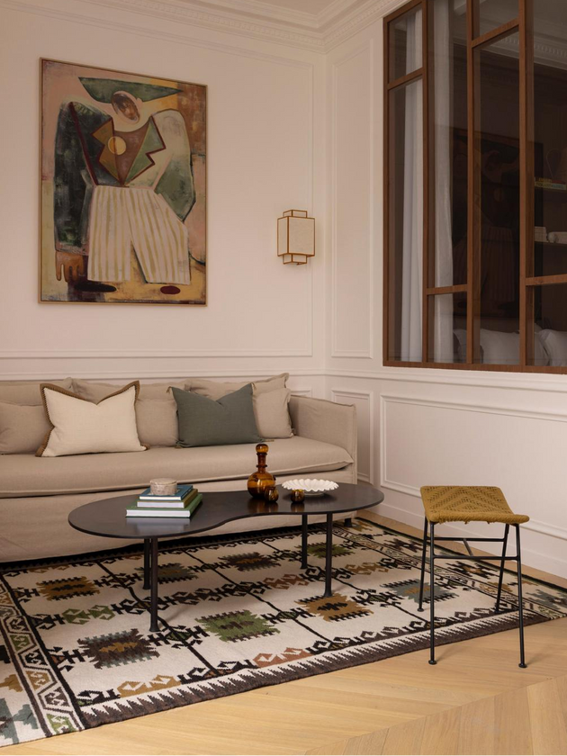 Niski coffee table