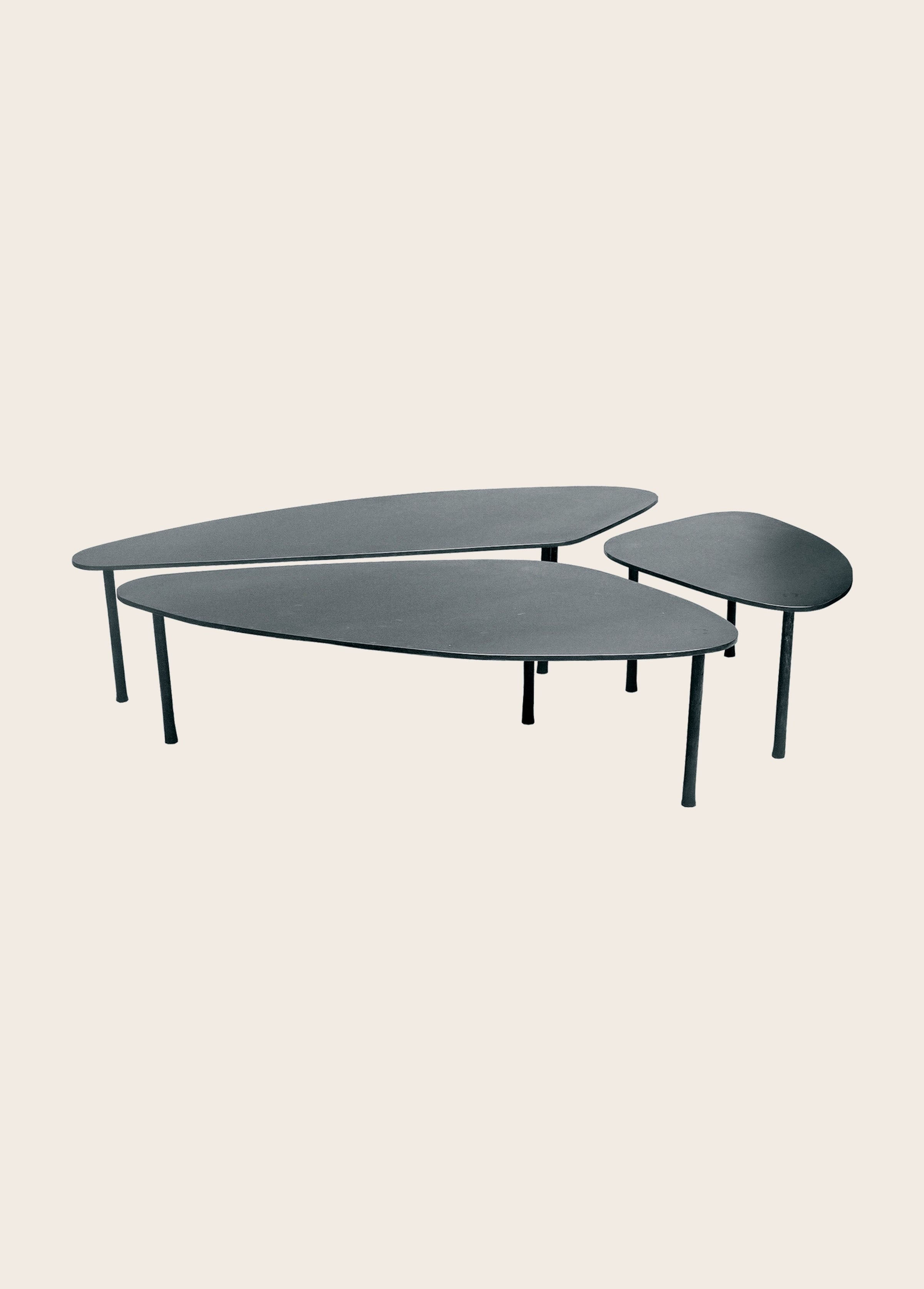 Table Basse Atoll en acier brut noir