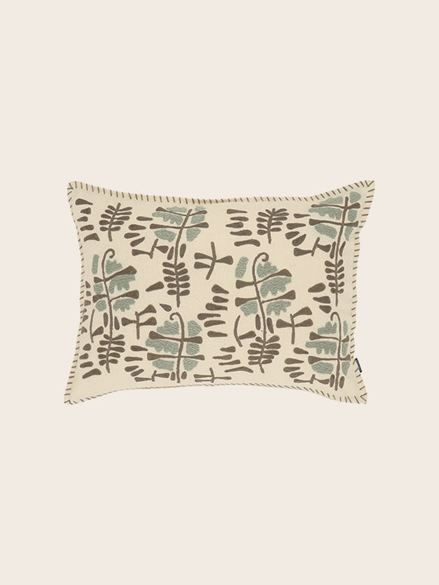 Vadhi outdoor cushion