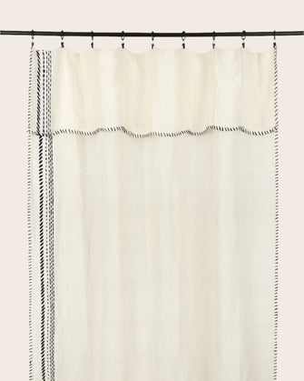 Rideau Segaya en coton brodé à la main, bambou et lin de 140x300 cm