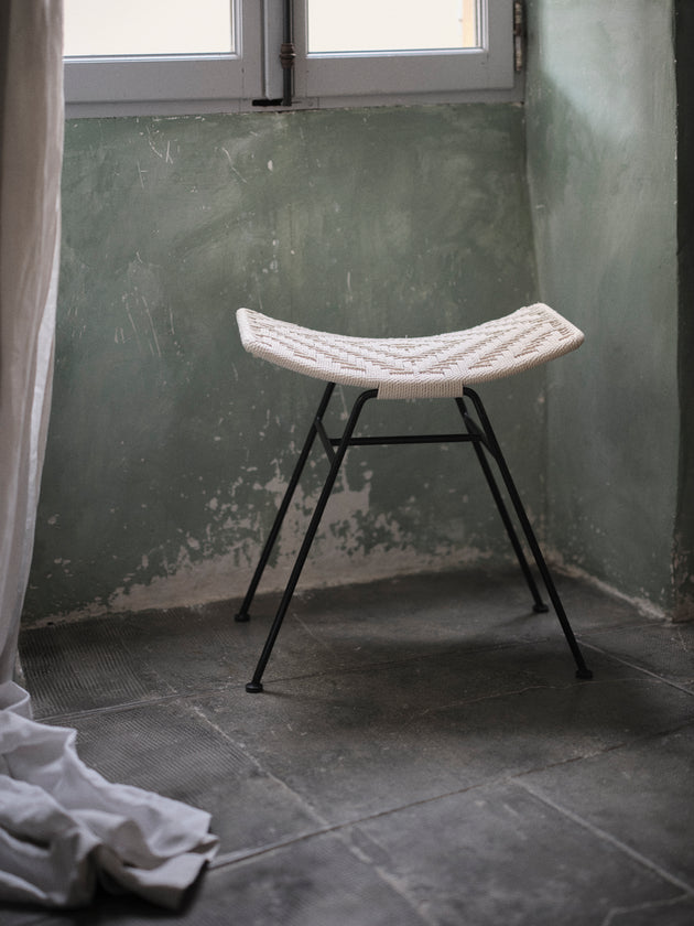 Tabouret murgi losange en fer et coton couleur ivoire