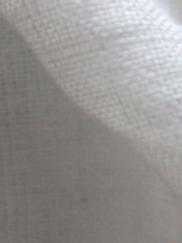 Détail de la maille du tissu Epoca blanc